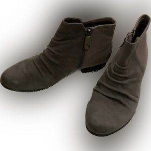 Rockport Carly Booties sz 7, Gray,